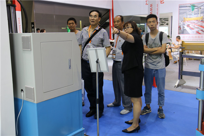 咸陽華星泵業參加第30屆陶瓷工業展圓滿成功7 咸陽華星泵業參加第30屆陶瓷工業展圓滿成功7